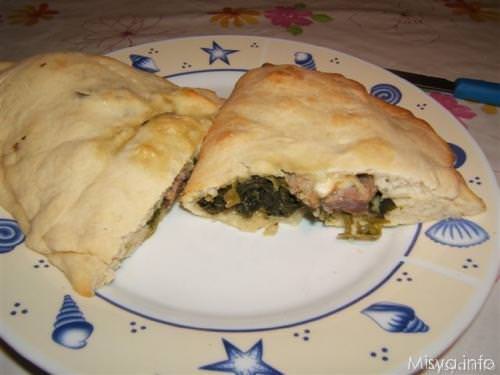 Calzoni salsicce e friarielli