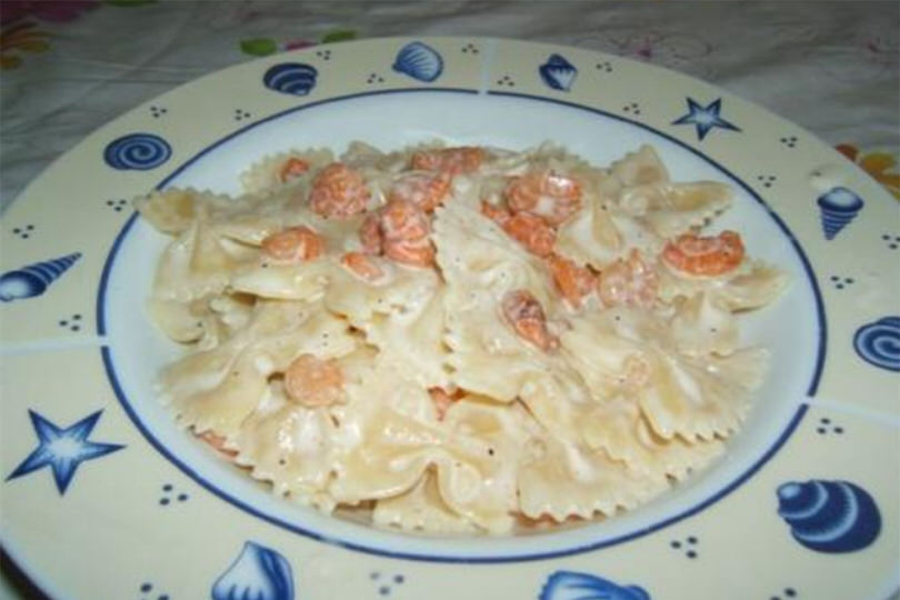 Farfalle vodka e gamberetti