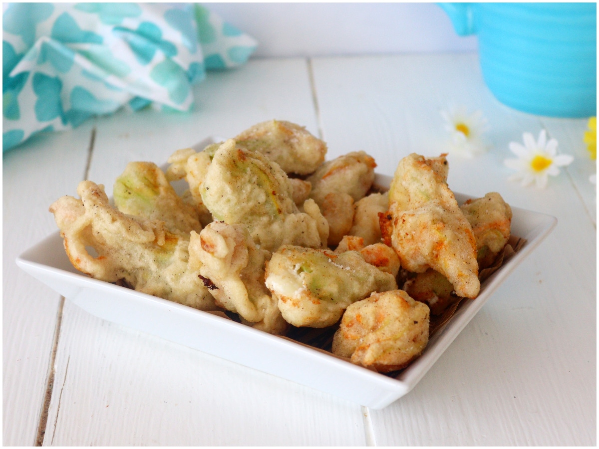 Fiori di zucchine ripieni