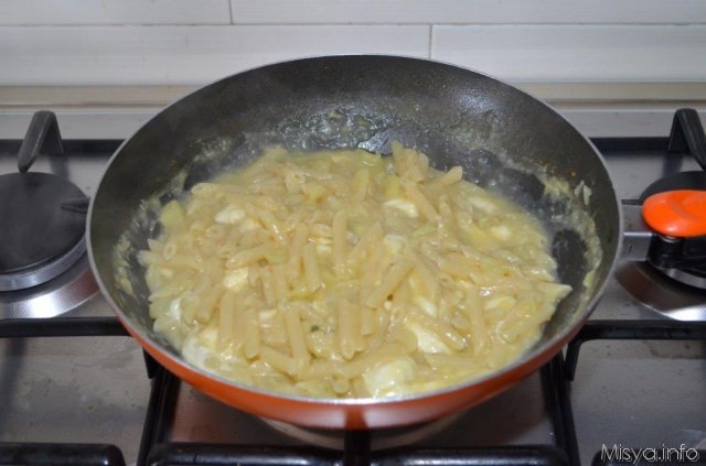 pasta e patate provola napoletana
