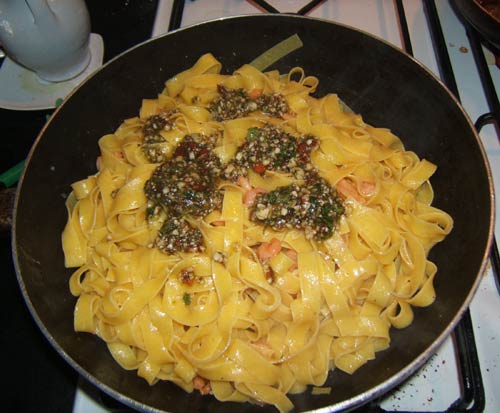 tagliatellementamandorlegamberi.jpg