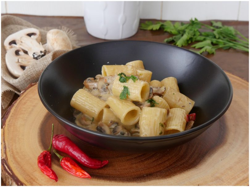 Pasta panna e funghi
