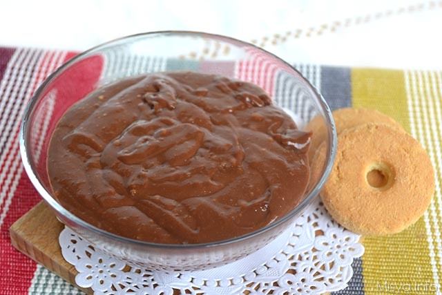 Crema pasticcera al cioccolato