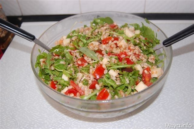 insalata-di-farro-mediterranea