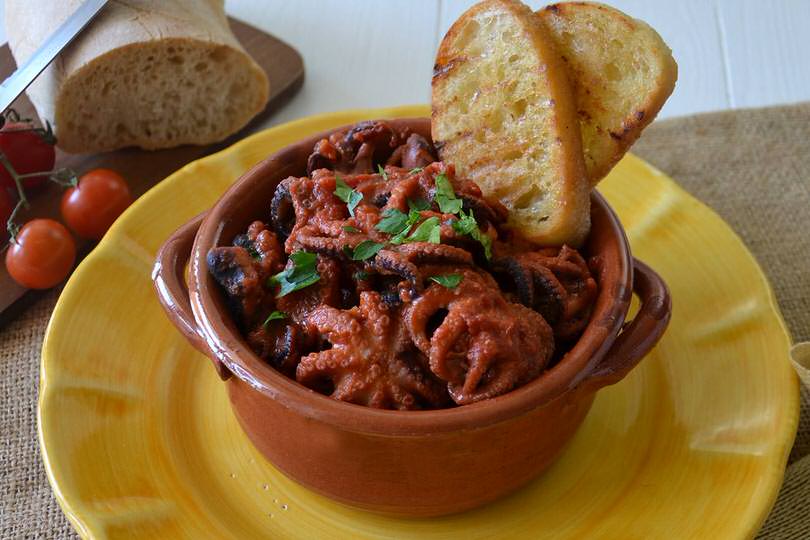 Polpo alla luciana