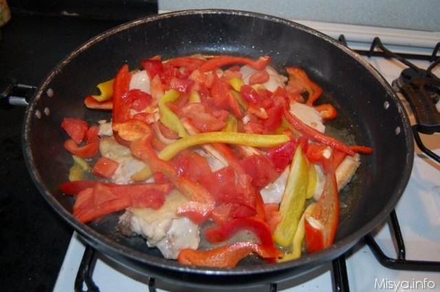 pollo con peperoni