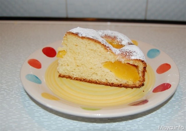 Torta con le pesche