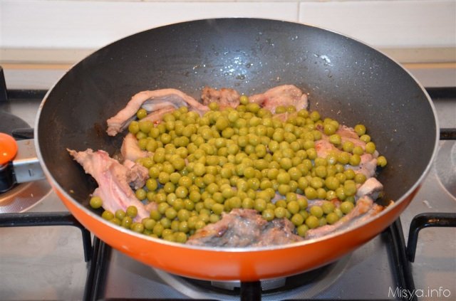 agnello e piselli