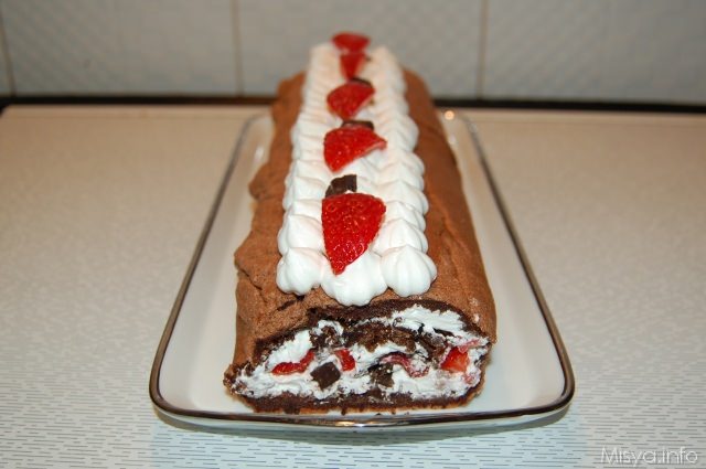 Rotolo cioccolato e fragole