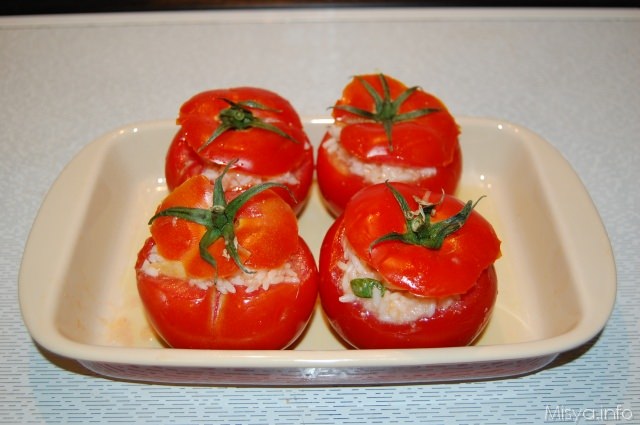 pomodori ripieni di riso e provola