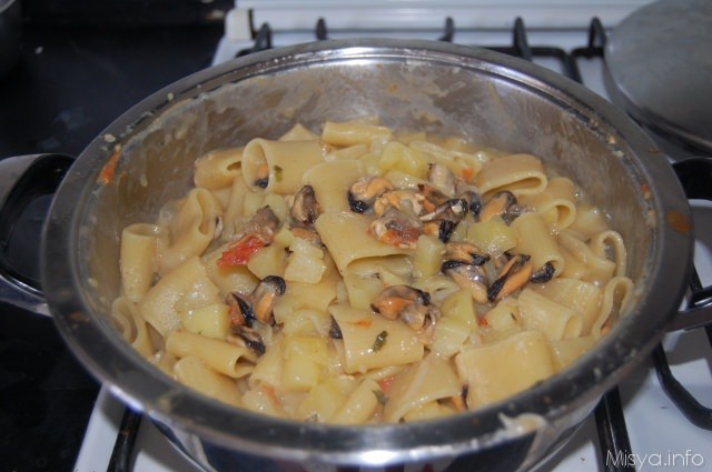 paccheri con patate e cozze