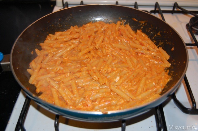 pennette con crema di peperoni