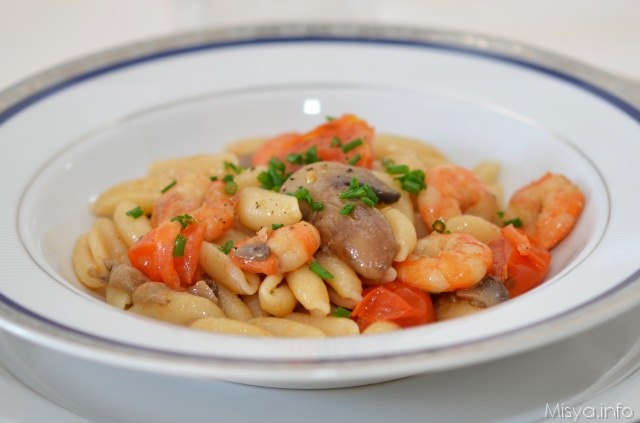 Pasta gamberi e funghi