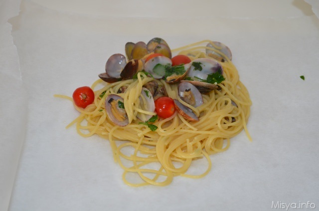 spaghetti vongole cartoccio