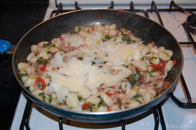 gnocchi crudo e parmigiano