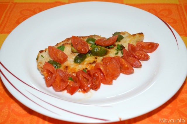 Petto di pollo con pomodorini e olive