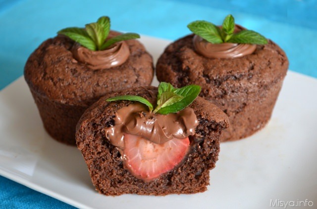 Muffin cacao e fragole
