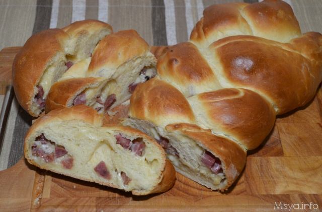 treccia di pan brioche ripiena