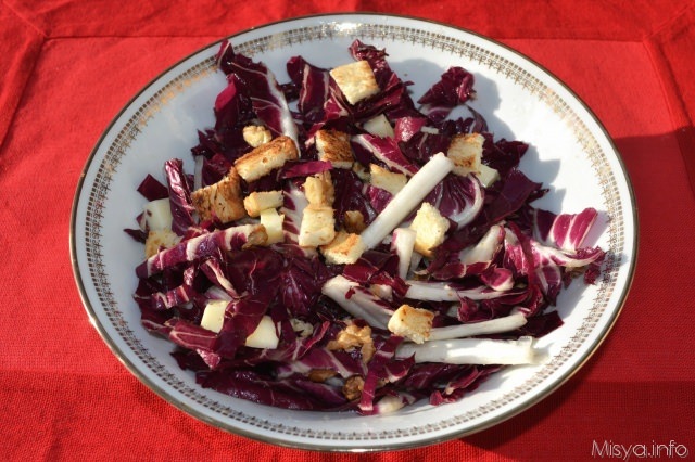 Insalata di radicchio asiago e noci
