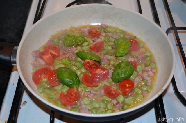 sugo fave e pancetta