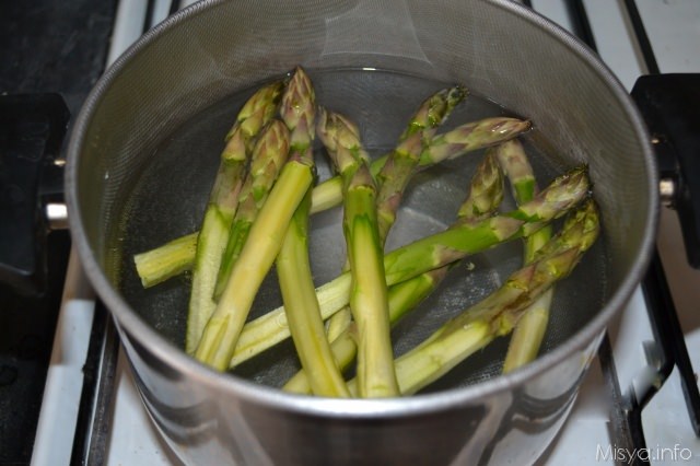 asparagi bolliti