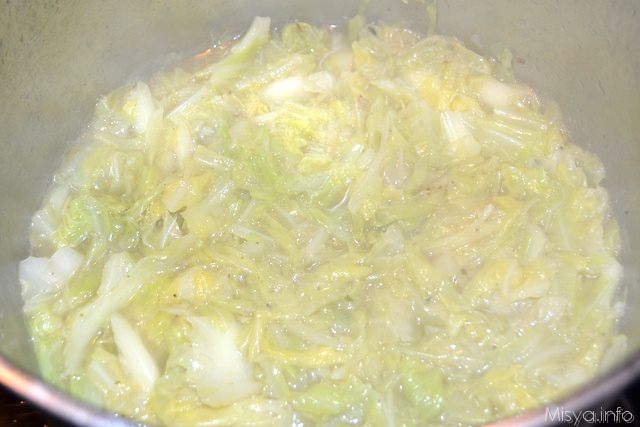 5 ricoprire la verza con il brodo