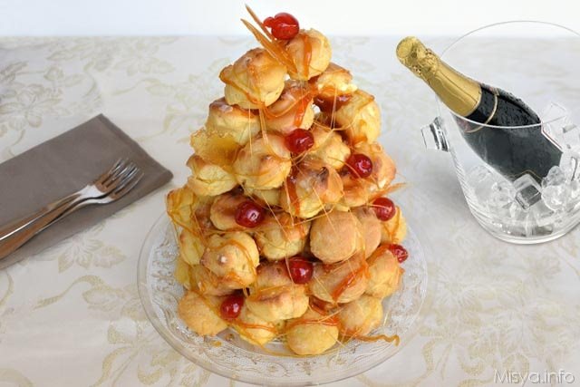Croquembouche
