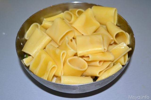 Pasta al forno con zucchine e speck 6