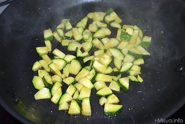 Fagottini di sfoglia con zucchine e stracchino 3