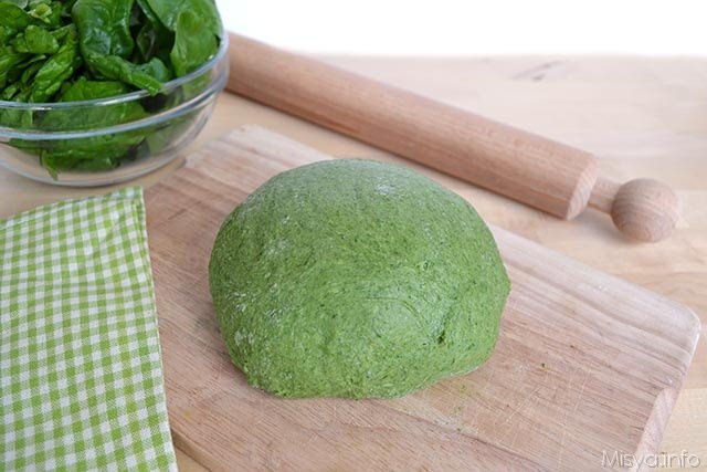 Pasta verde agli spinaci