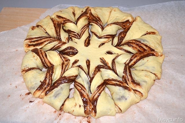 Fiore di brioche alla nutella 15