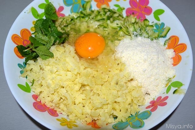 Polpette di patate e zucchine 4