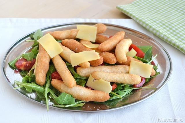 Scugnizzi di pizza fritta