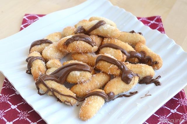 Angioletti fritti alla nutella