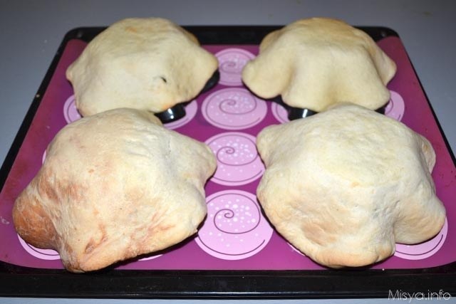 Cestini di pane pizza con insalata 9
