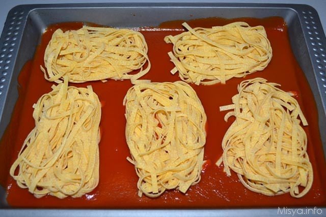 Nidi di tagliatelle al forno 12