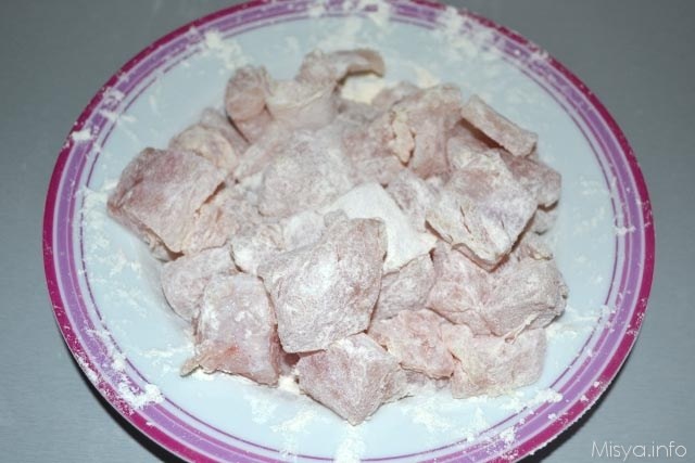 Bocconcini di pesce persico con olive e capperi 5