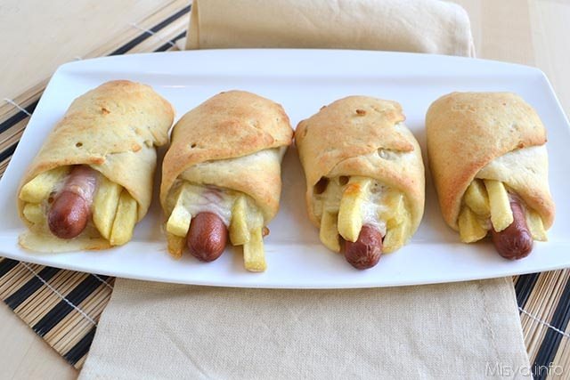 Fagottini con wurstel e patatine