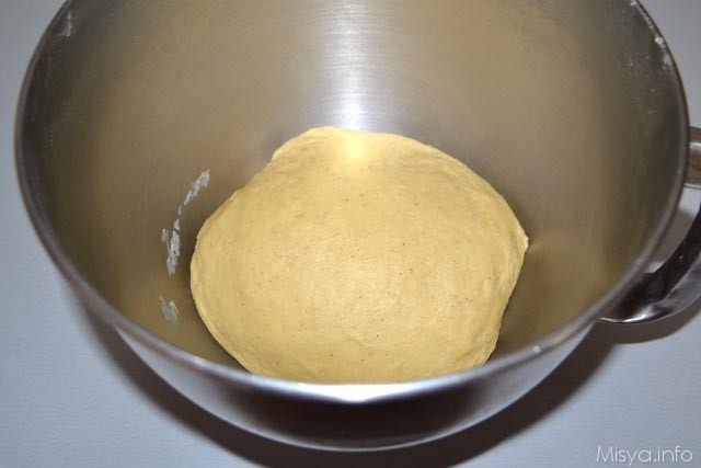 Cinnamon rolls 8
