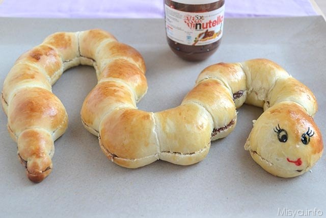 Bruco di pasta brioche
