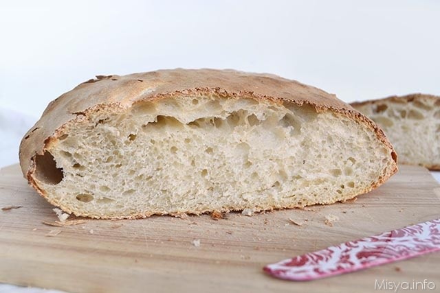 Pane con esubero di pasta madre