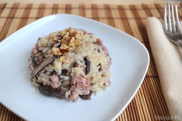 Risotto salsiccia e chiodini