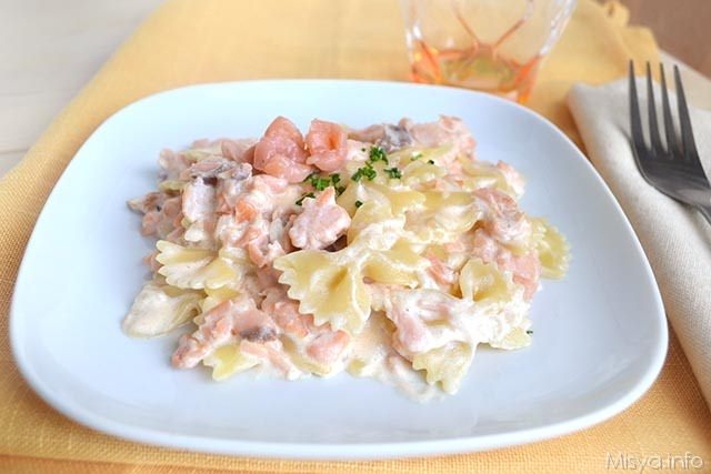 Farfalle al salmone