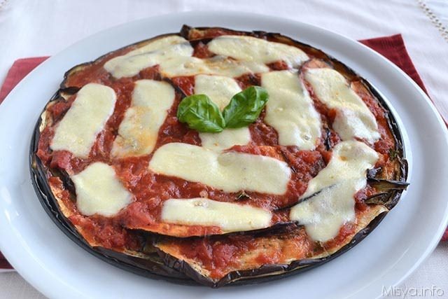 Pizza di melanzane