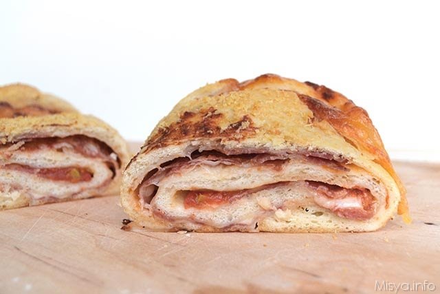 Pizza Stromboli