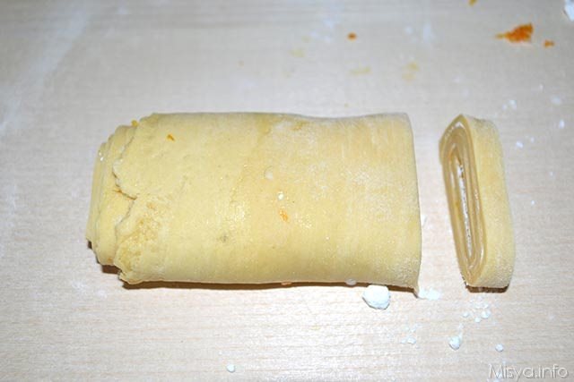 Tagliatelle dolci di carnevale 10
