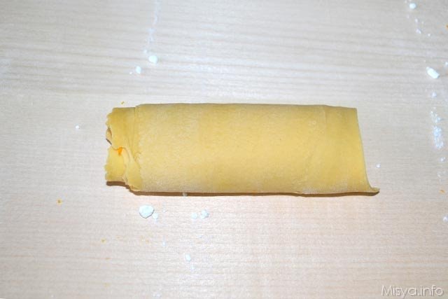 Tagliatelle dolci di carnevale 9