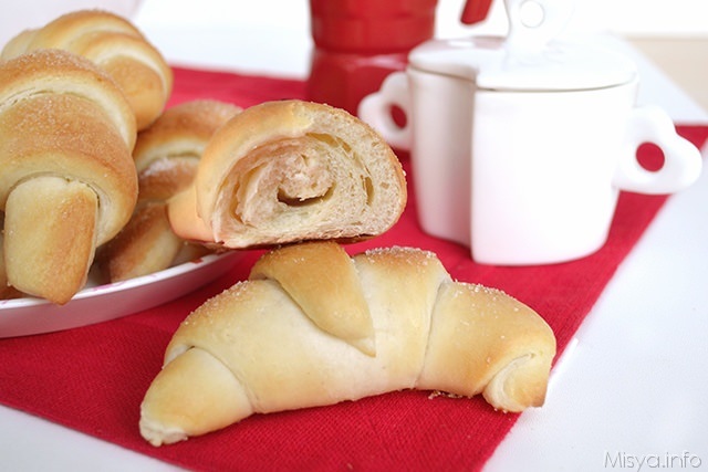 Cornetti sfoglia brioche