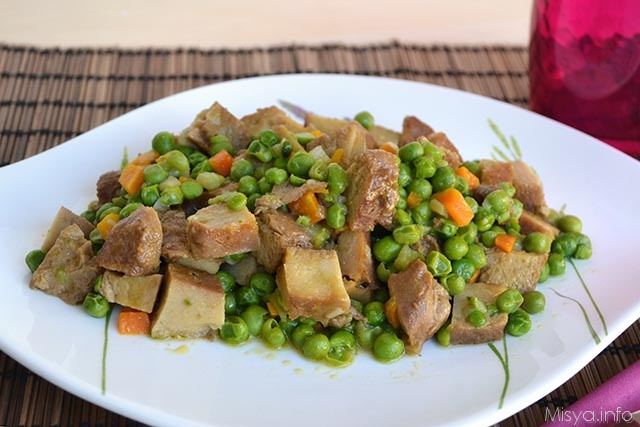 Spezzatino di seitan e piselli