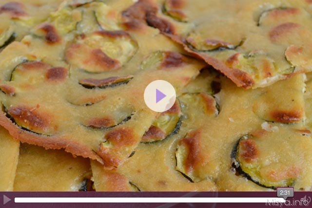 Videoricetta schiacciatina di zucchine